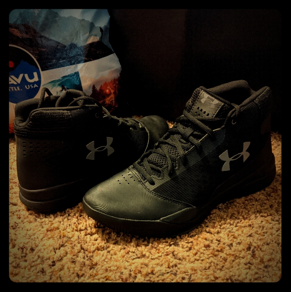 **SALE**Under Armour men's 9.5